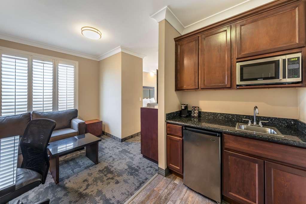 Best Western Plus Avita Suites Torrance Rum bild
